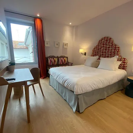 Du Balcon Hotel