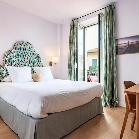 Du Balcon Hotel
